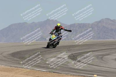 media/Oct-02-2025-Racers Edge (Thu) [[2c91cb6ab3]]/2-A Group/Session 5-Turn 12 (130pm)/